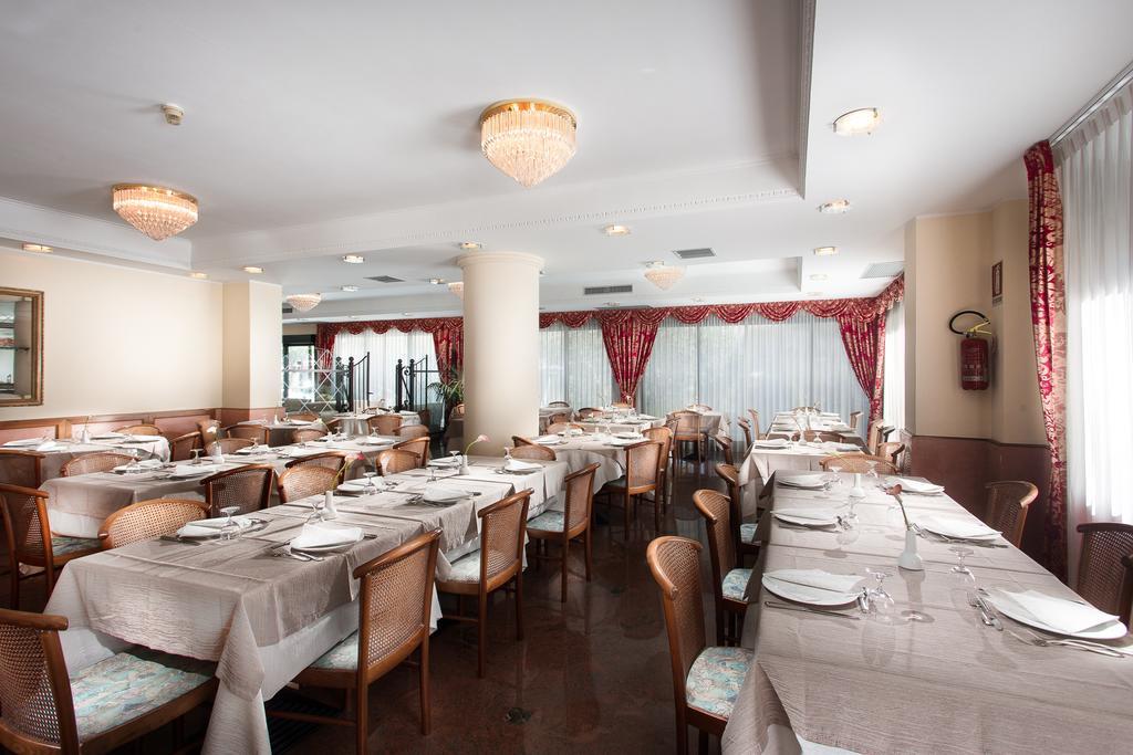 Zeus Hotel Cesenatico